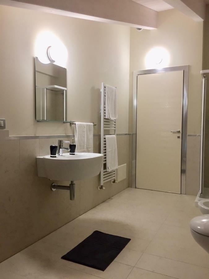 Residenza Virgiliana Suite Con Terrazza-Centro Storico 만토바 외부 사진